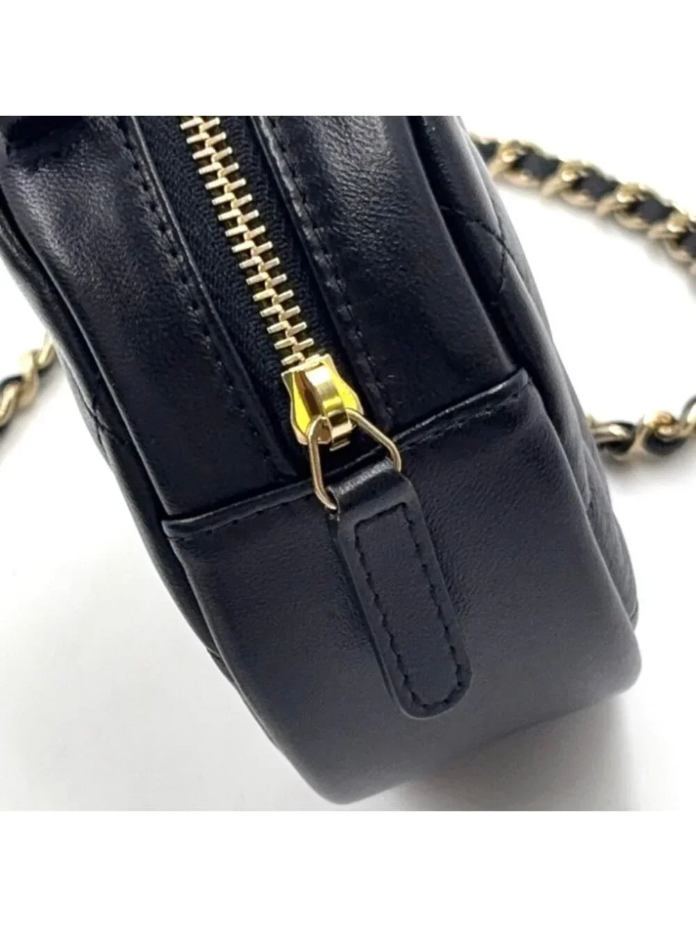 Chanel Classic Round Chain Lambskin Black Shoulder Bag Gold